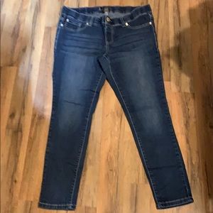 Super cute and stretchy Jeans